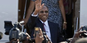 Article : Messie ou démon, Jean Bertrand Aristide est rentré en Haiti!